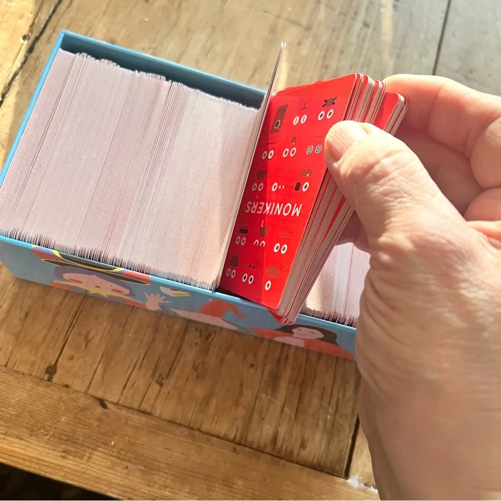 Monikers “Dumb party card game” funded with Kickstarter 2014 -full box o…